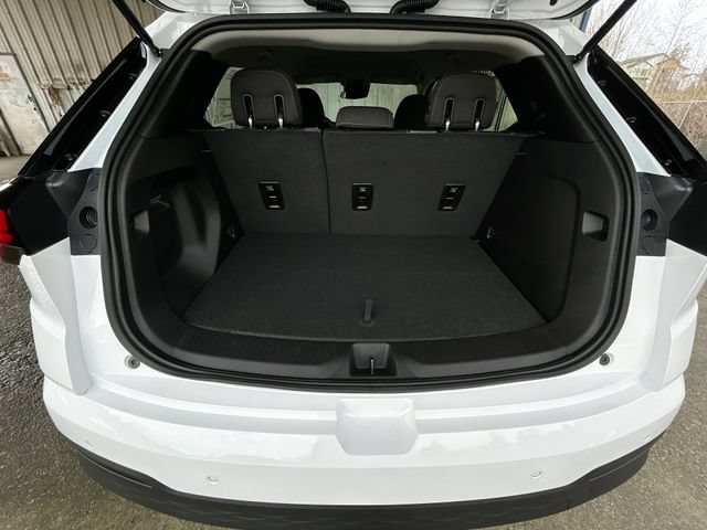 New 2027 Chevrolet Bolt LT w/ Comfort Package FWD image 23