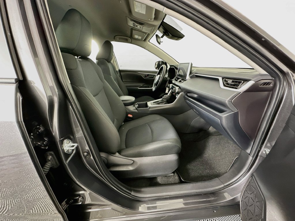 Certified 2025 Toyota RAV4 LE FWD image 26