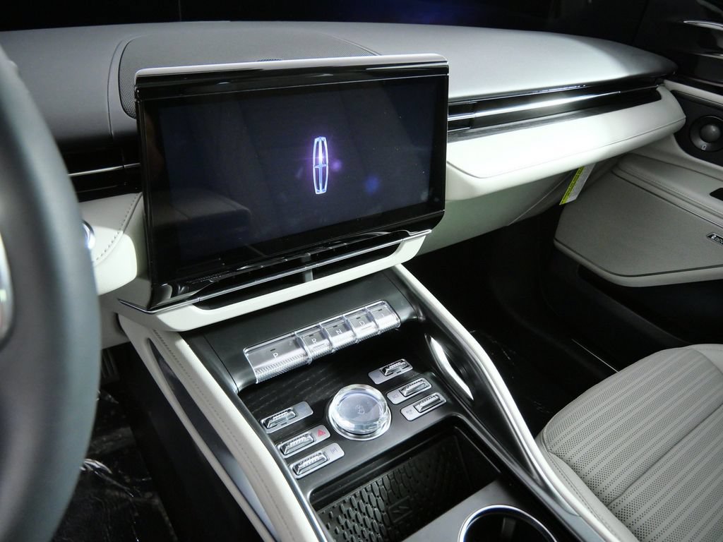 New 2026 Lincoln Nautilus Reserve w/ Jet Appearance Package AWD/4WD image 19