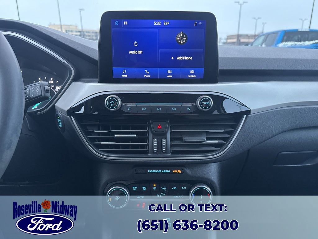 Used 2022 Ford Escape SE w/ Cold Weather Package image 17