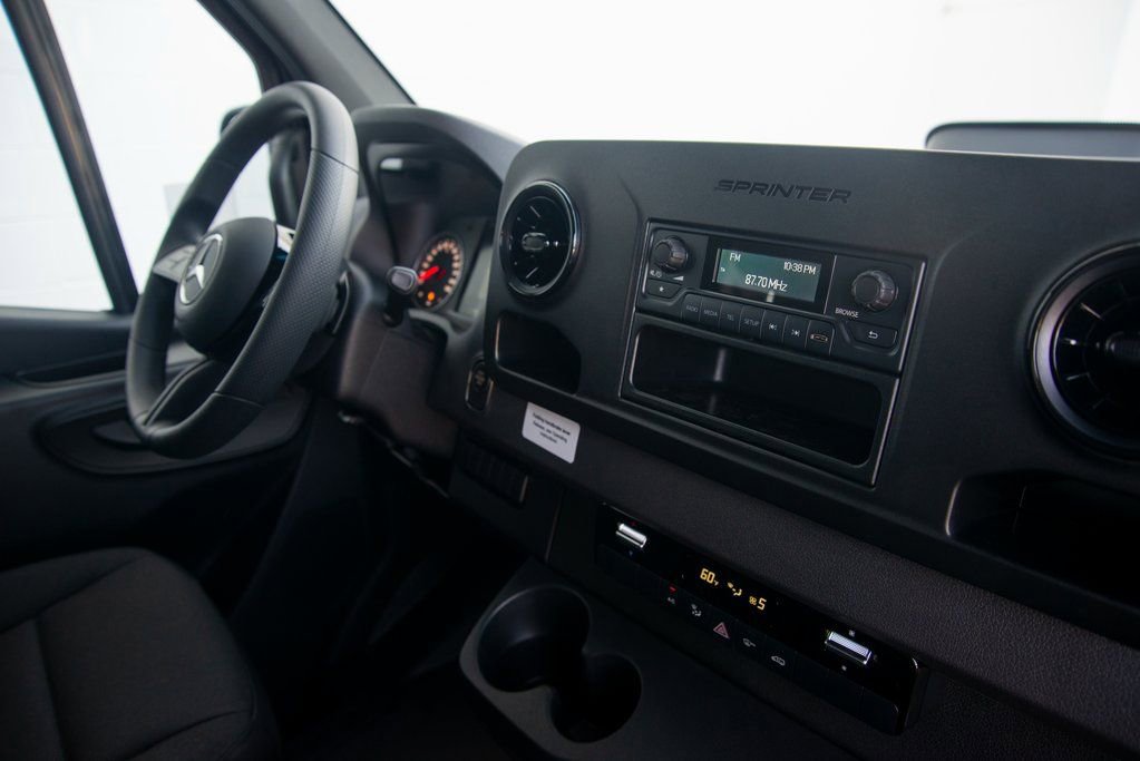 New 2025 Mercedes-Benz Sprinter 2500 image 31