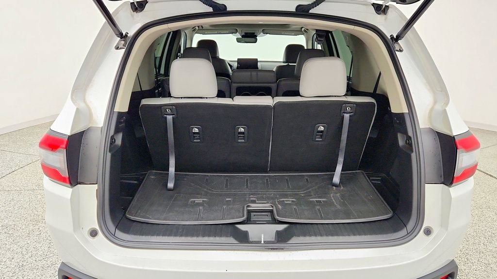 Used 2024 Honda Pilot Touring image 23