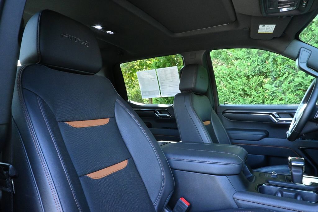 Used 2024 GMC Sierra 1500 AT4 w/ Technology Package image 36