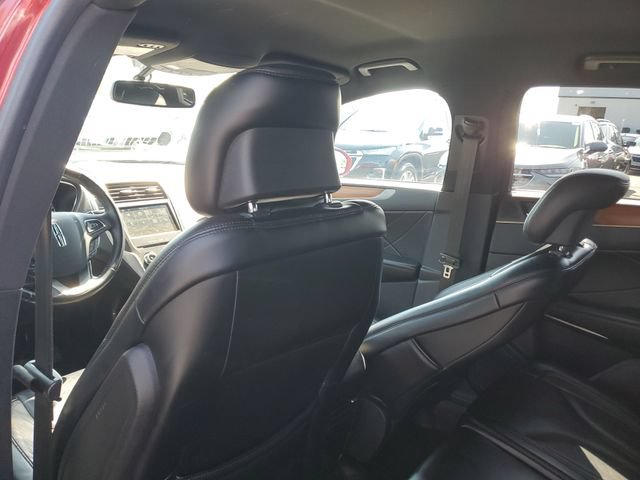 Used 2018 Lincoln MKC Select w/ Select Plus Package AWD/4WD image 11