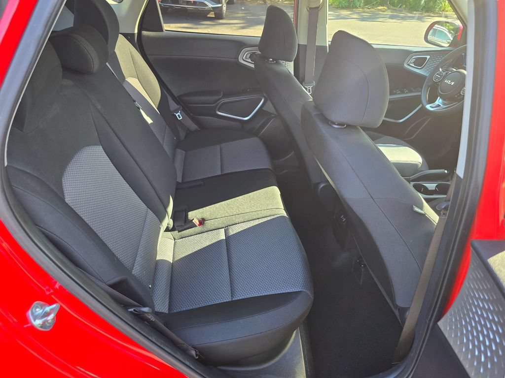 Used 2024 Kia Soul S FWD image 12