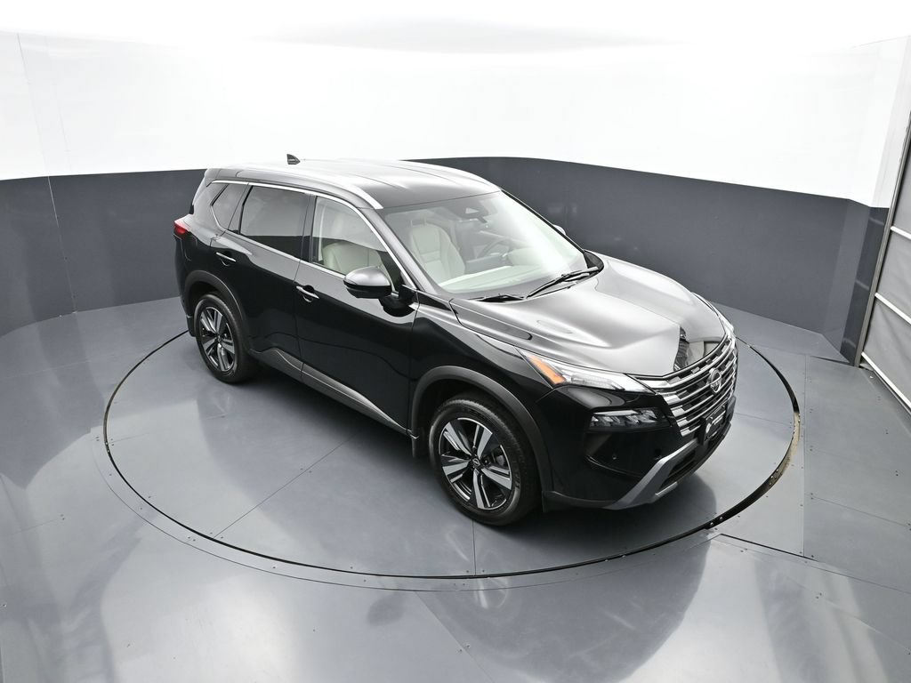 Certified 2025 Nissan Rogue SL AWD/4WD image 43