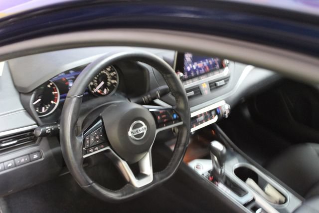 Used 2020 Nissan Altima 2.5 SV AWD/4WD image 12
