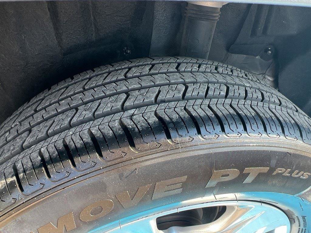 Used 2022 Toyota RAV4 XLE image 8