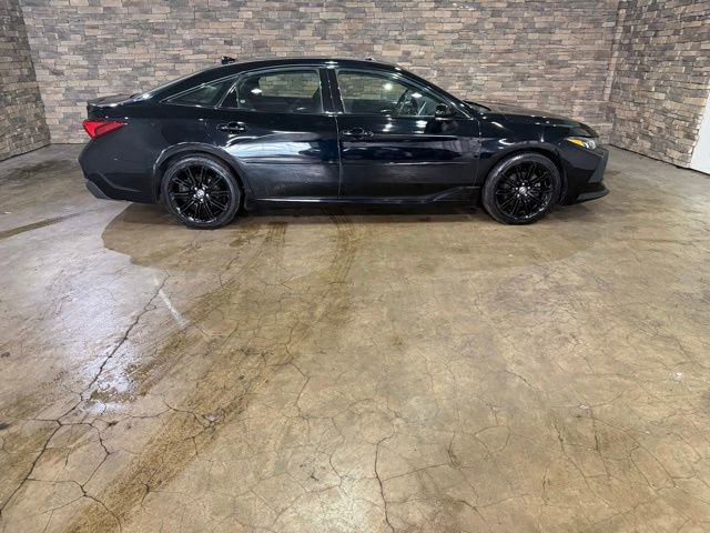 Used 2022 Toyota Avalon XSE w/ Protection Package (TMS) FWD image 10