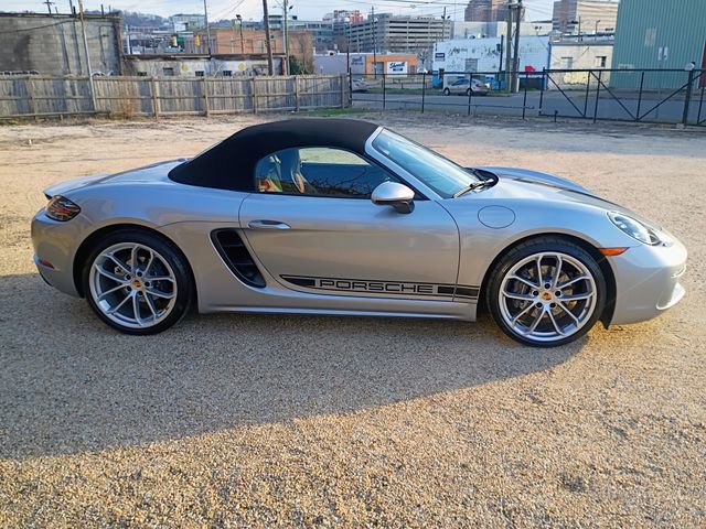 Used 2024 Porsche 718 Boxster RWD image 57