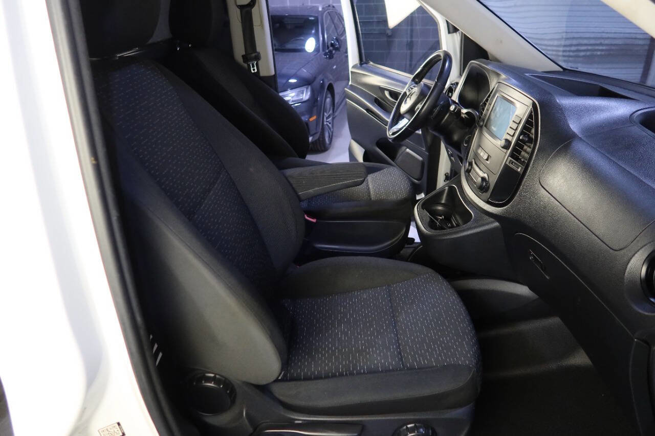 Used 2021 Mercedes-Benz Metris image 13