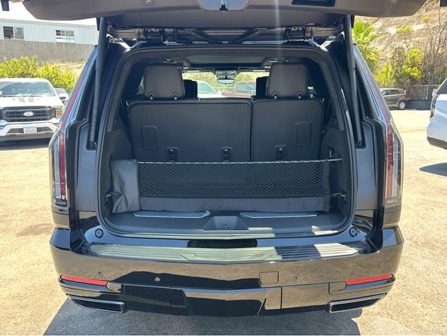 New 2026 Cadillac Escalade Platinum Sport w/ LPO, ONYX Package AWD/4WD image 31