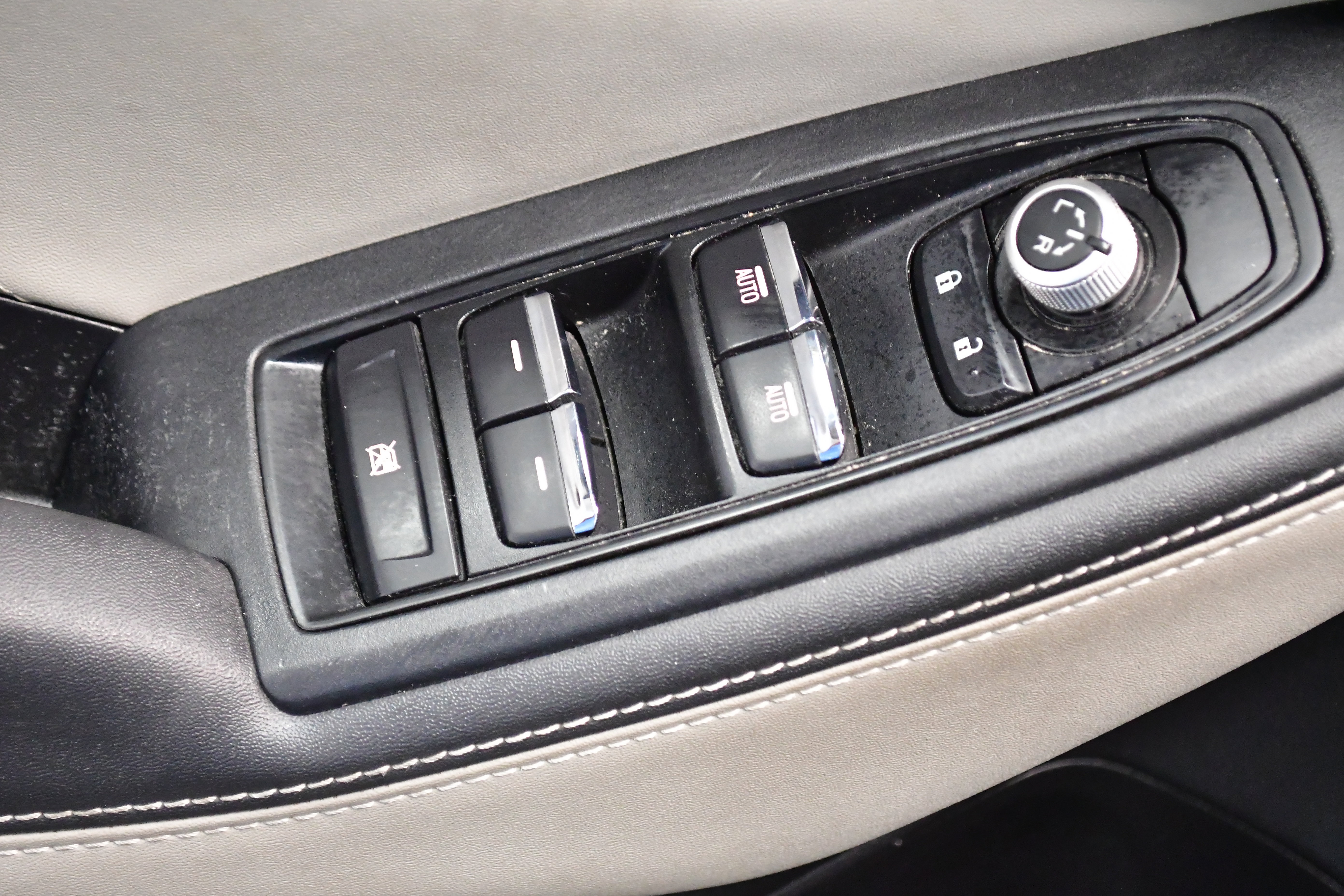Used 2022 Subaru Forester Limited AWD/4WD image 16