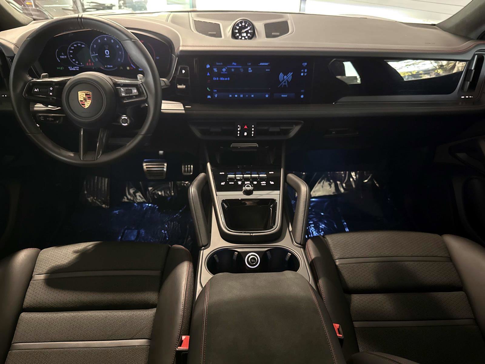 Certified 2025 Porsche Cayenne GTS image 18