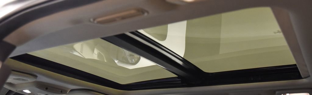 Used 2020 Ford Expedition Limited image 36