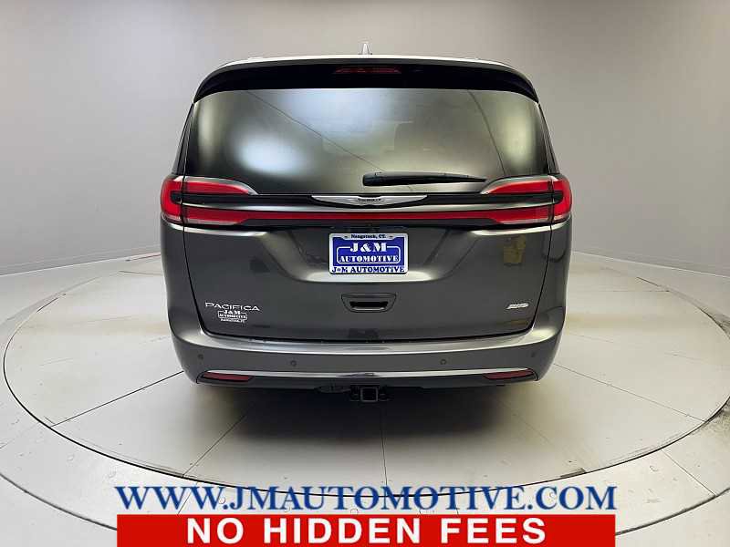 Used 2021 Chrysler Pacifica Touring-L AWD/4WD image 4