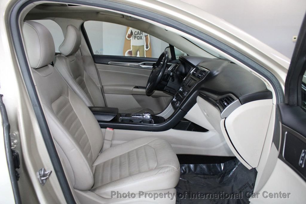 Used 2017 Ford Fusion SE image 28