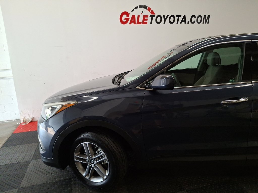 Used 2017 Hyundai Santa Fe Sport AWD/4WD image 5