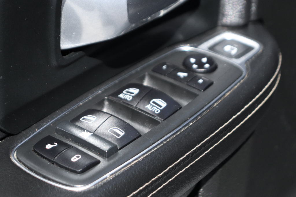 Used 2020 RAM 2500 Laramie AWD/4WD image 18