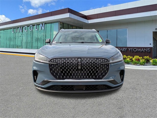 Used 2025 Lincoln Aviator 2WD image 9