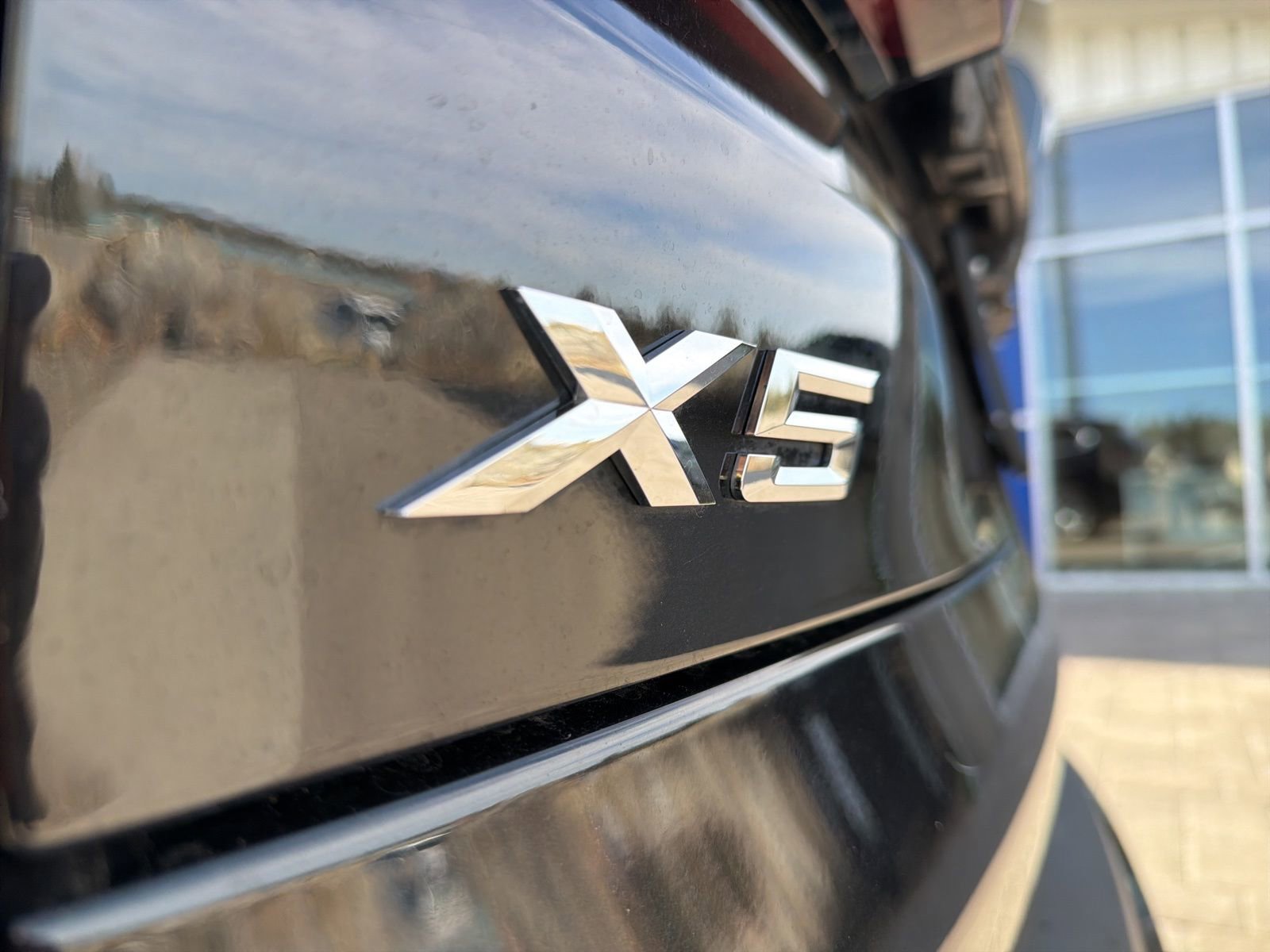 Used 2024 BMW X5 xDrive40i w/ Premium Package image 16
