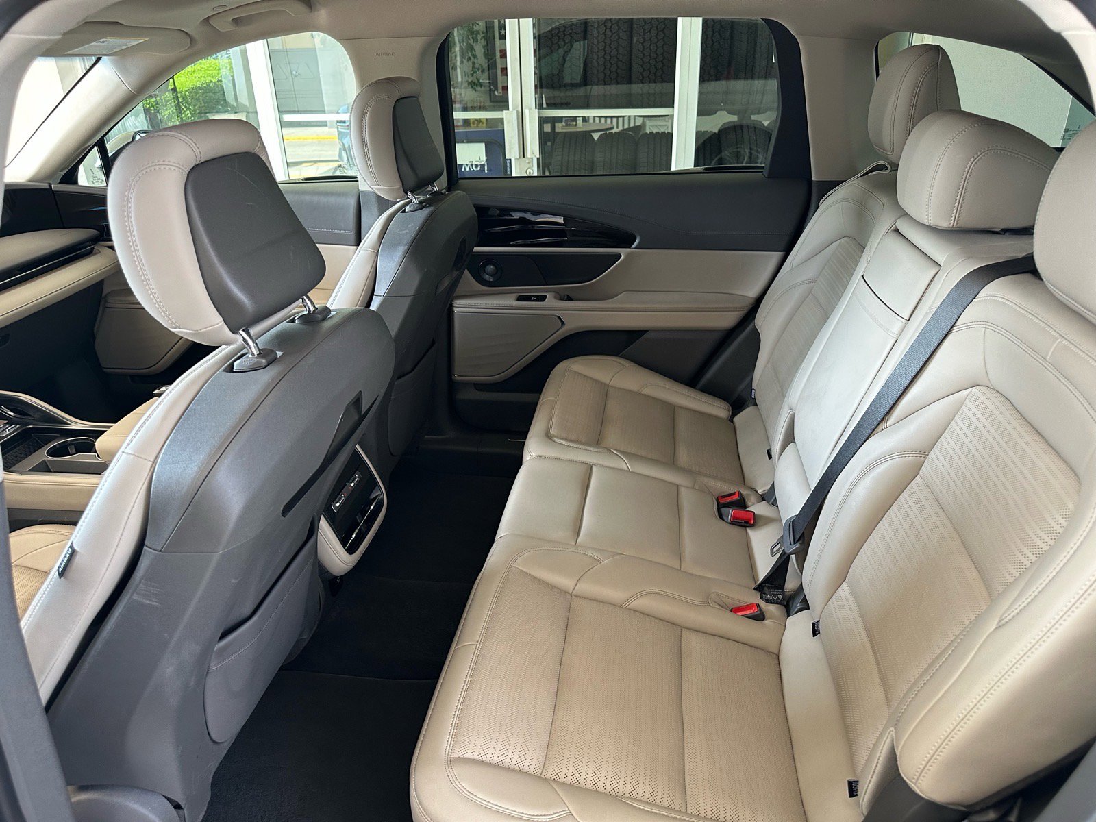 Used 2024 Lincoln Nautilus Reserve w/ Equipment Group 202A AWD/4WD image 25