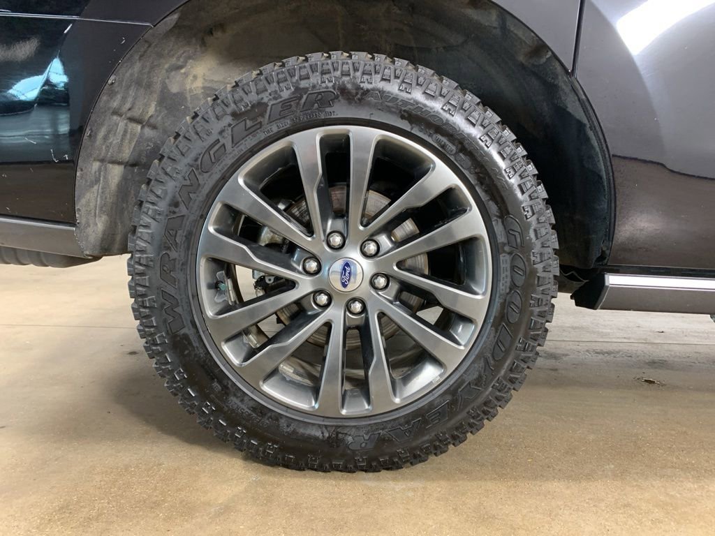 Used 2020 Ford Expedition Max Limited AWD/4WD image 44