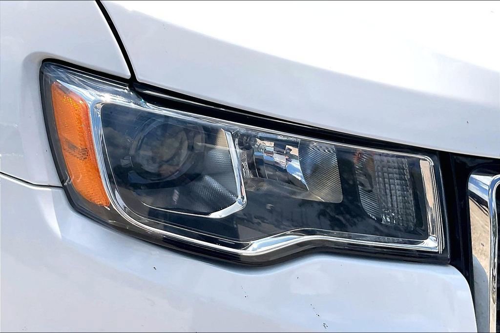 Used 2018 Jeep Grand Cherokee Limited RWD image 33