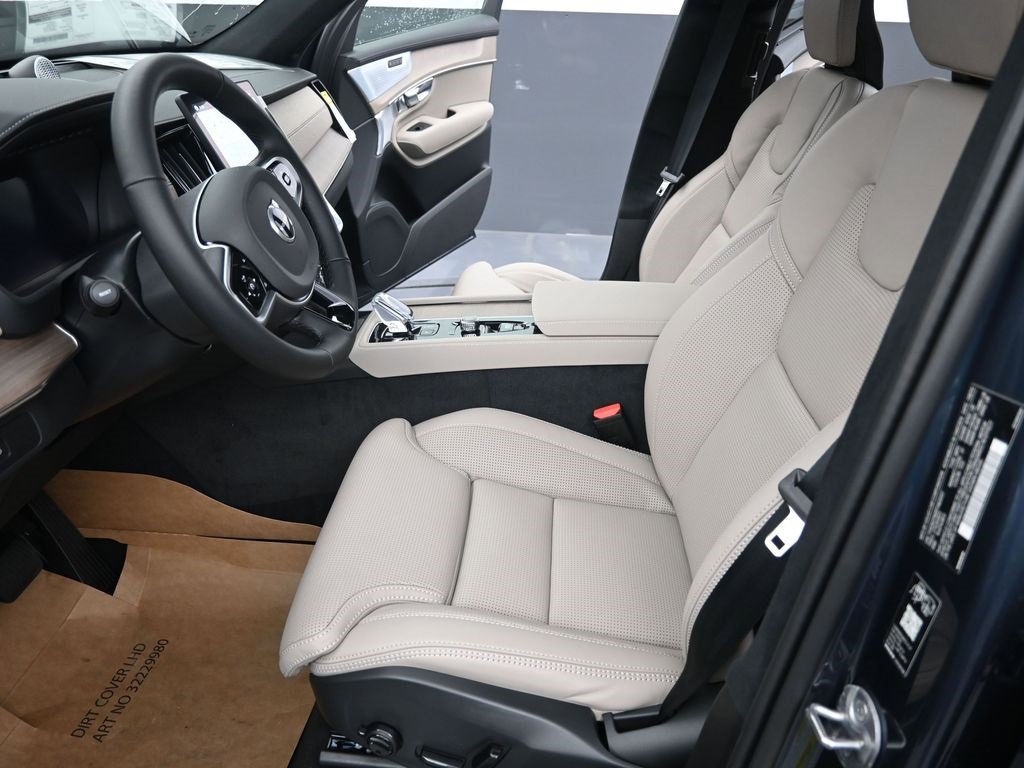 New 2026 Volvo XC90 B6 Ultra w/ Lounge Package image 13