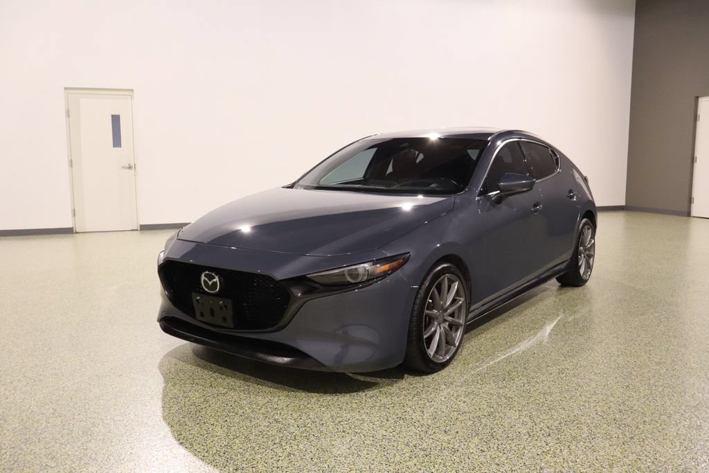 Used 2020 MAZDA MAZDA3 Hatchback w/ Premium Package FWD image 4