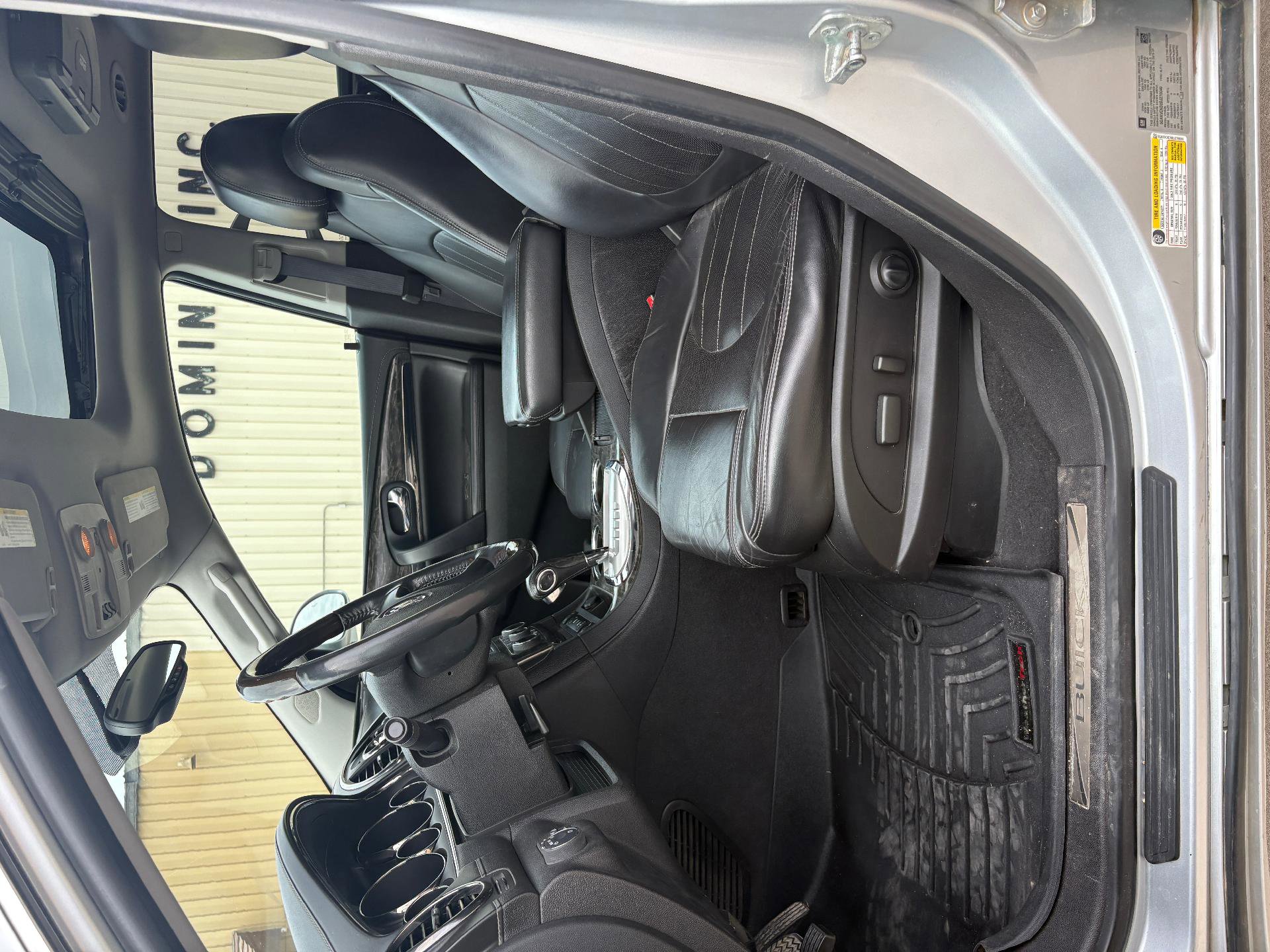 Used 2013 Buick Enclave Leather image 10