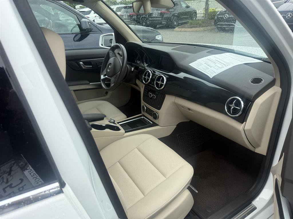 Used 2015 Mercedes-Benz GLK 350 2WD image 9