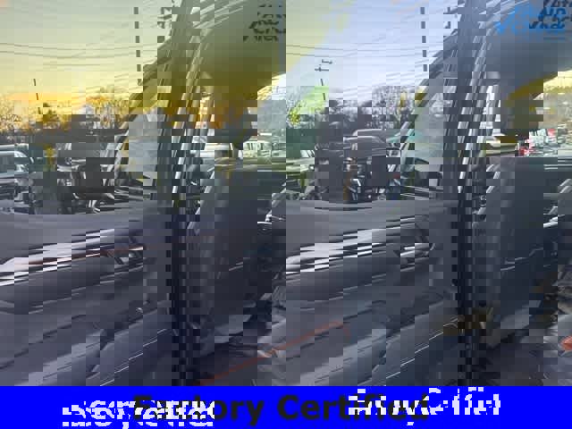 Certified 2022 GMC Sierra 1500 AT4 w/ AT4 Premium Package image 11