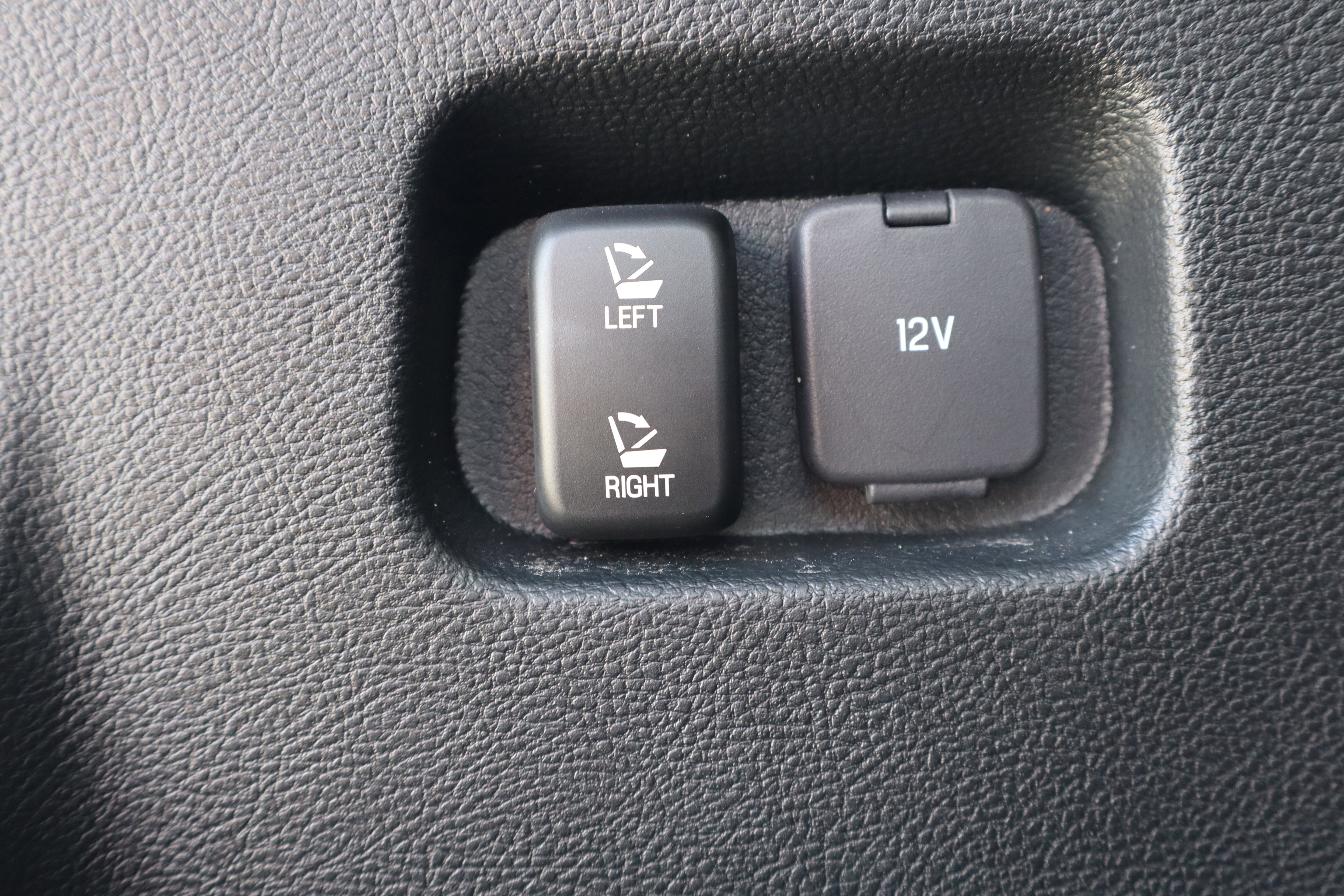 Used 2023 Ford Edge SEL w/ Convenience Package image 28