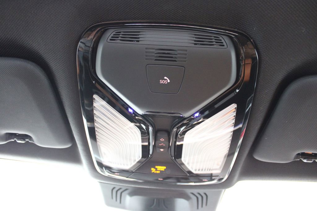 Used 2022 BMW X5 xDrive40i w/ M Sport Package image 35