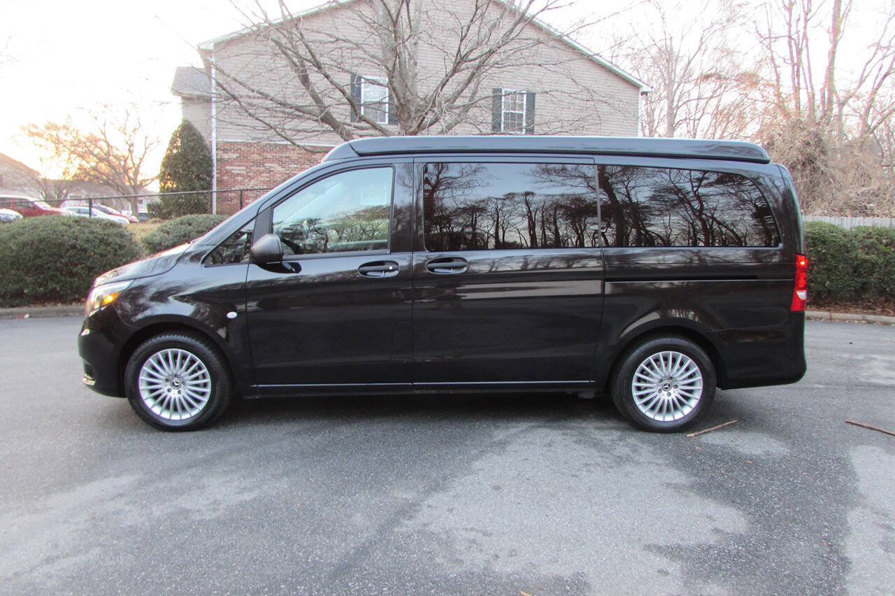Used 2018 Mercedes-Benz Metris Passenger image 2