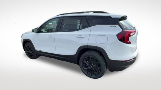 Used 2023 GMC Terrain SLE w/ Driver Convenience Package image 6