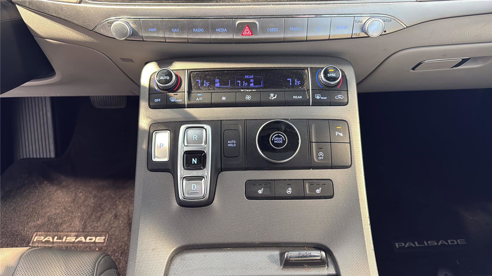 Used 2021 Hyundai Palisade SEL w/ Premium Package FWD image 22