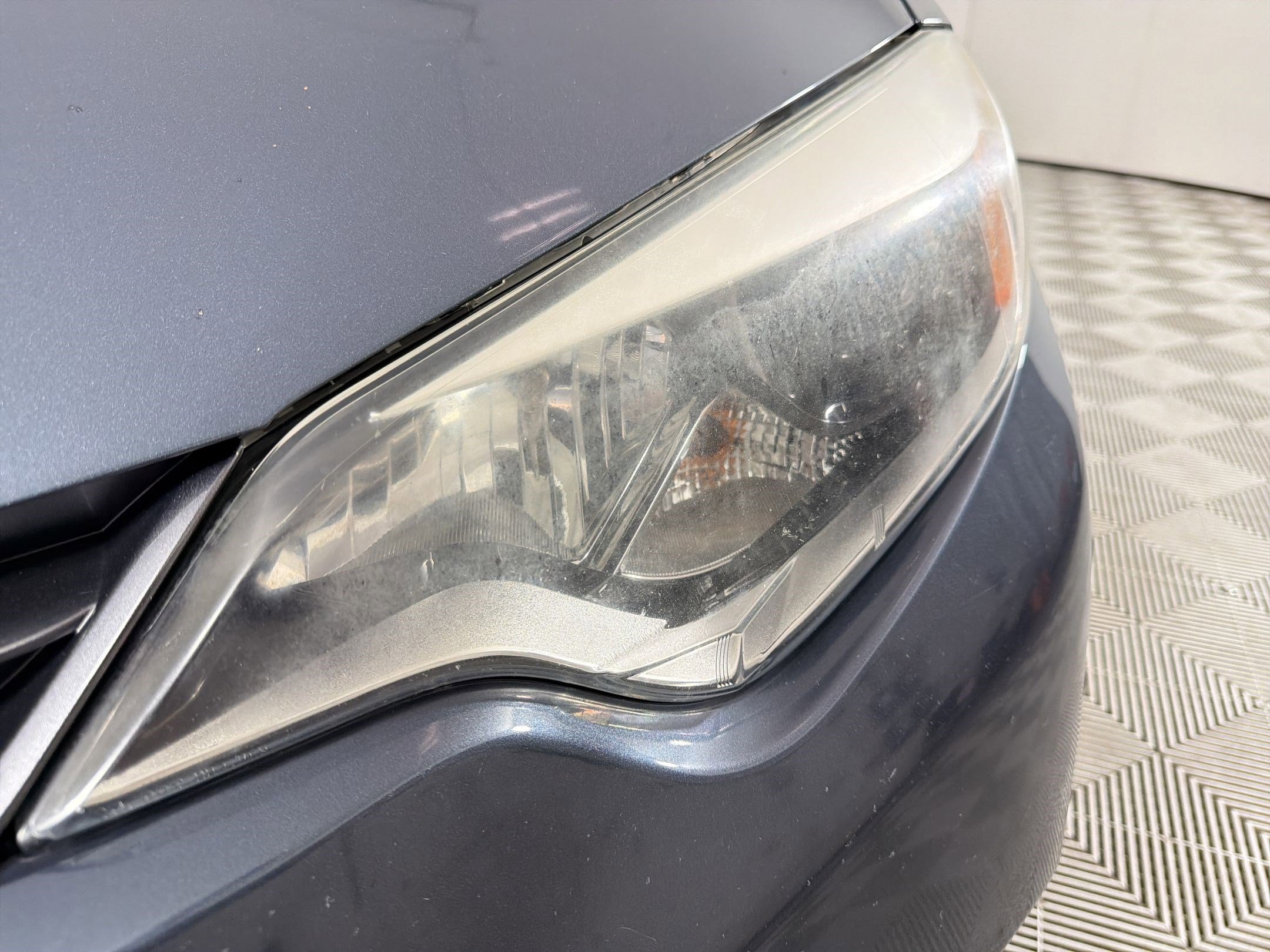 Used 2015 Toyota Corolla LE FWD image 11