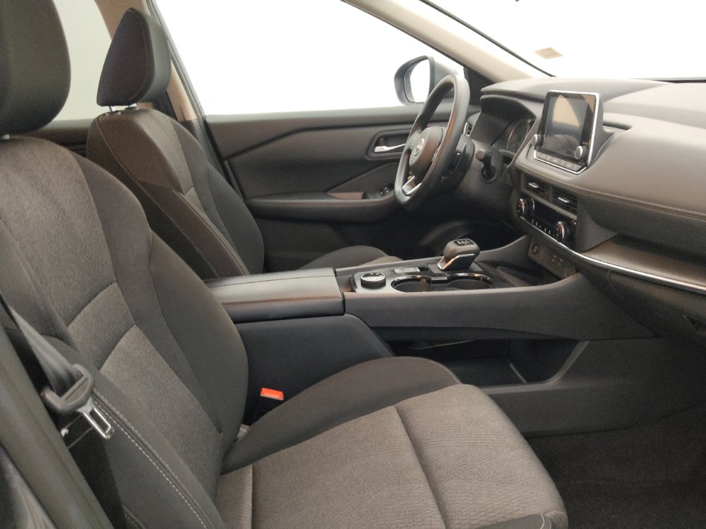 Used 2024 Nissan Rogue SV image 21