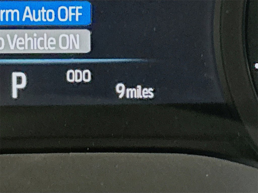 New 2026 Toyota Sienna XLE image 13