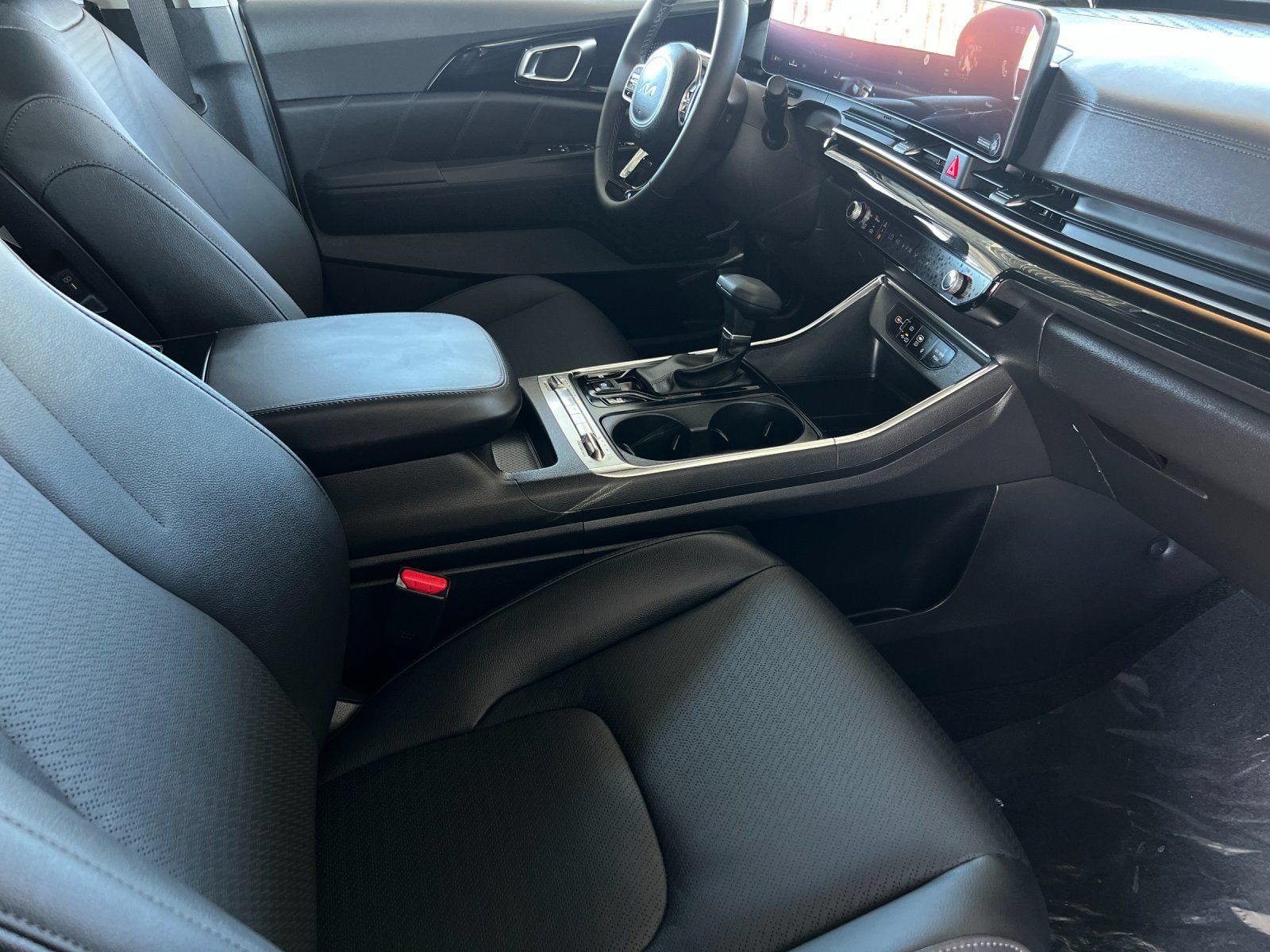 Certified 2026 Kia Carnival SX Prestige FWD image 18