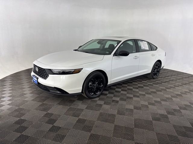 Certified 2025 Honda Accord SE image 5