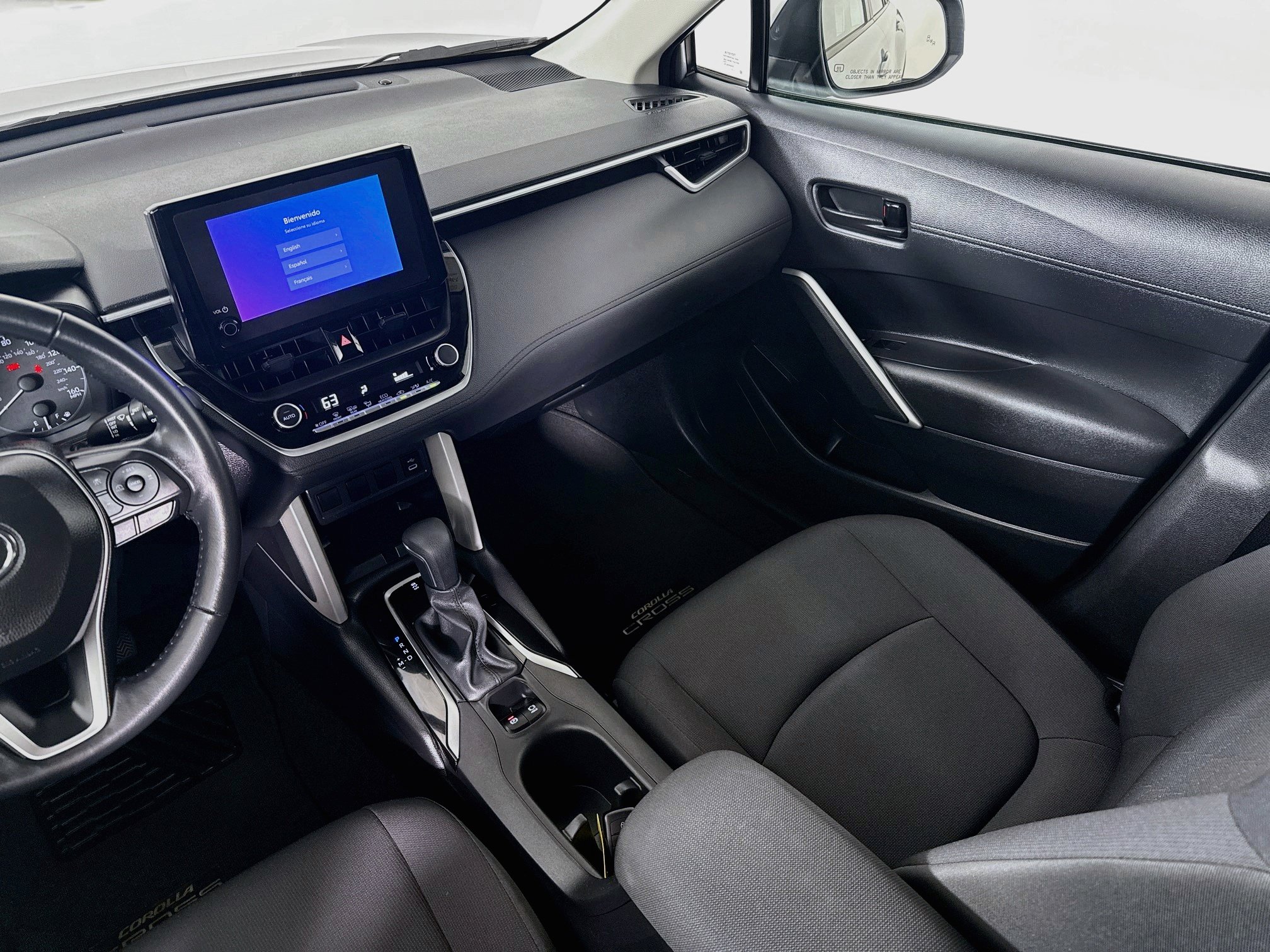 Certified 2025 Toyota Corolla Cross LE FWD image 23
