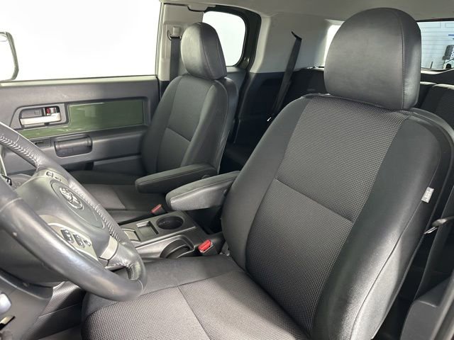 Used 2014 Toyota FJ Cruiser 4WD w/ Upgrade Package image 13