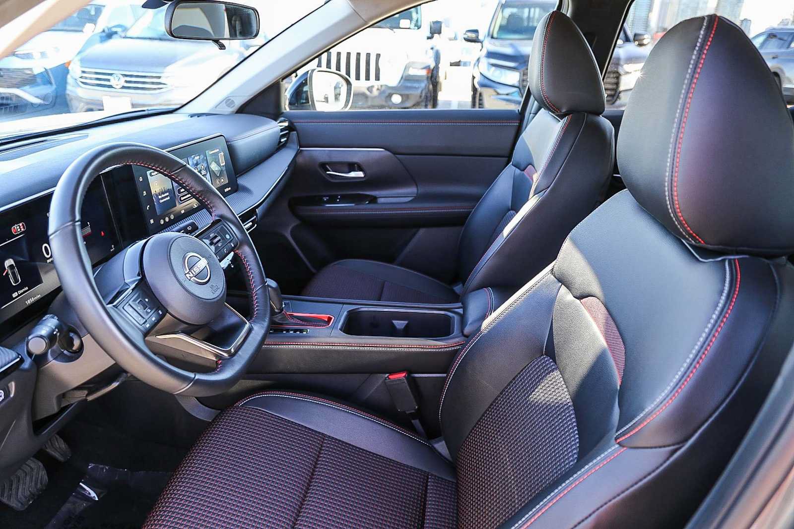 Used 2026 Nissan Kicks SR FWD image 17