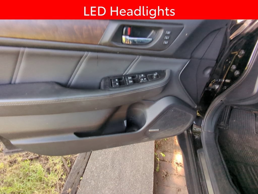 Used 2018 Subaru Outback 2.5i Limited AWD/4WD image 8