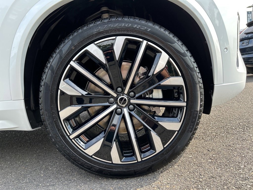 New 2026 Volvo XC90 B6 Plus w/ Protection Package Premier image 10