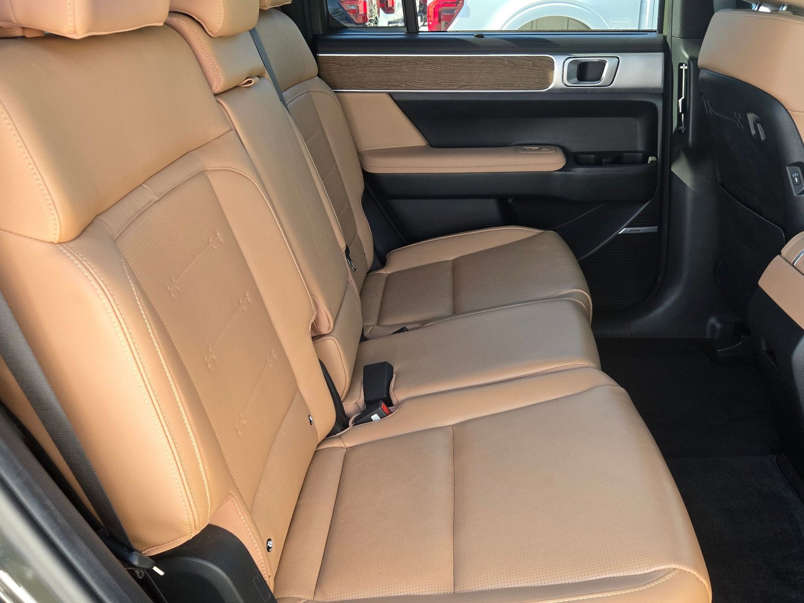 Used 2024 Hyundai Santa Fe Limited image 22