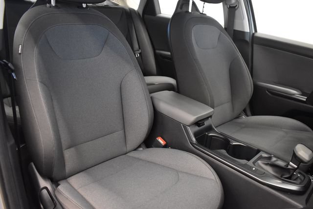 Used 2025 Kia K4 FWD image 6